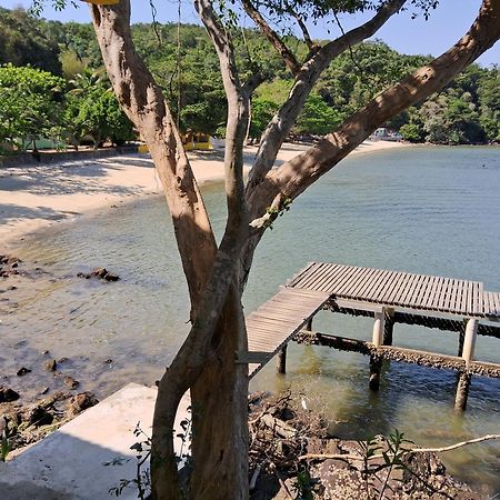 ホテル Quarto Ilha Do Martins Praia Do Sul Itaguaí エクステリア 写真
